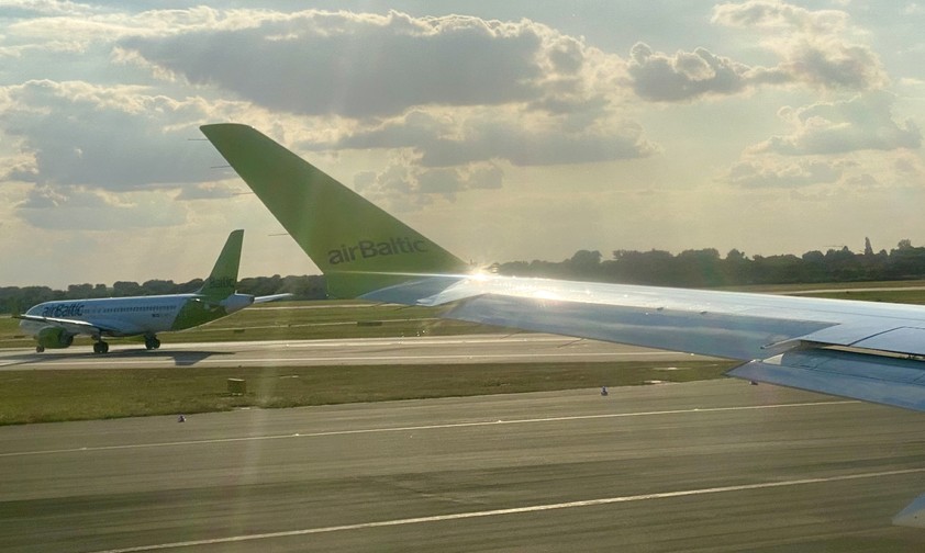 Airbus A220-300 von Air Baltic: Die Lufthansa-Gruppe braucht sie besonders im Sommer.