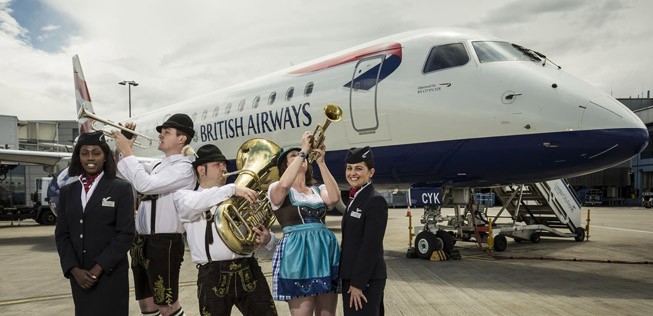 Blaskapelle: Mit bayerischer Volksmusik weihte British Airways die neue Strecke ein.