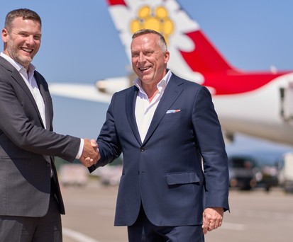 Bernd Bauer (rechts) und sein Nachfolger Edi Wolfensberger: Chefwechsel bei Edelweiss.