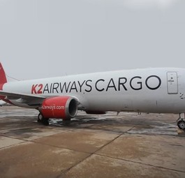Die Boeing 737-400 BDSF mit dem Kennzeichen AP-BOI: Der einzige Flieger von K2 Airways.