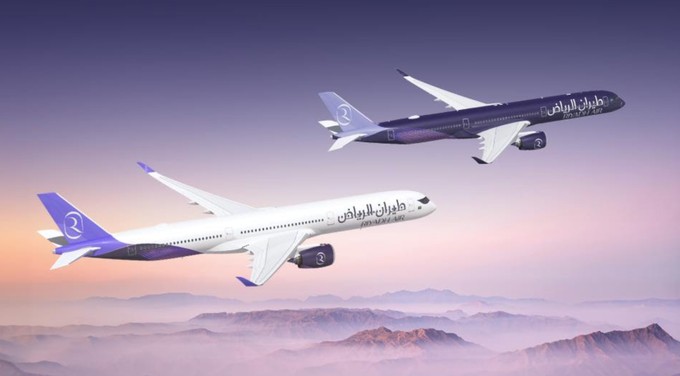 Auch bei Airbus schlägt Riad Air zu. Die Fluggesellschaft hat eine Bestellung über sechs weitere Airbus A350-1000 festgezurrt und erhöht damit ihre Festbestellung auf insgesamt 31 Flugzeuge dieses Typs. Die zusätzlichen Maschinen sind Teil einer 2025 vereinbarten Absichtserklärung über bis zu 50 A350-1000.