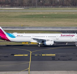 Die D-AIDV in Düsseldorf: Der Airbus A32q-200 kehrte am ...