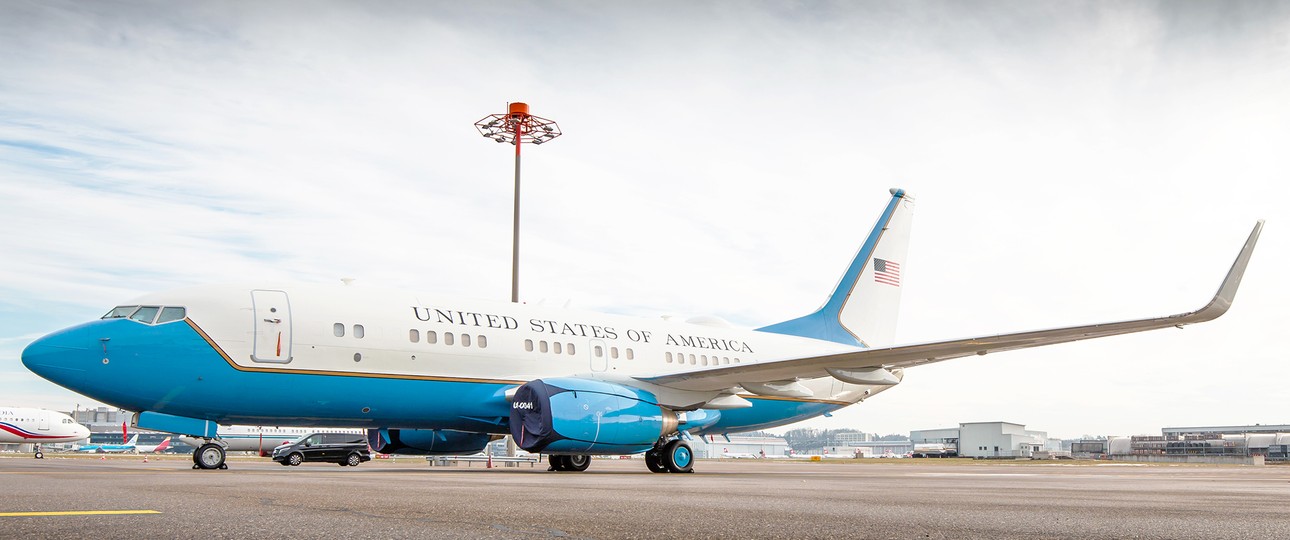 Eine C-40 der United States Air Force: Ein Flugzeug dieses Typs hatte nun ein Problem in Paris.