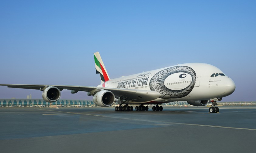 Emirates' erster Airbus A380 mit der Bemalung, die dem ...