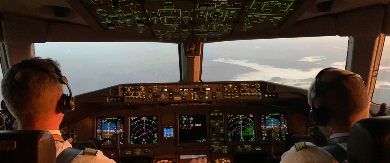 Piloten im Cockpit eines Fliegers von Lufthansa Cargo: Auch bei der Frachttochter konnte man sich einigen.