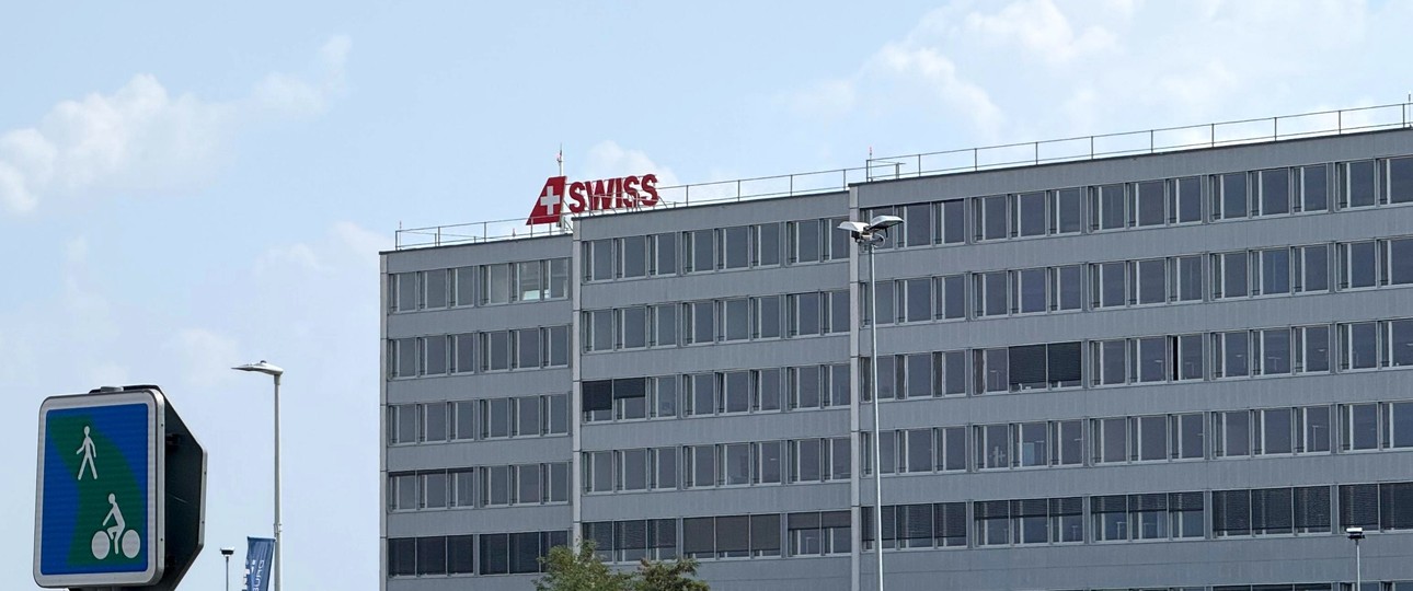 Das markante Swiss-Gebäude am Flughafen Basel: Mehr drin los, als man denkt.