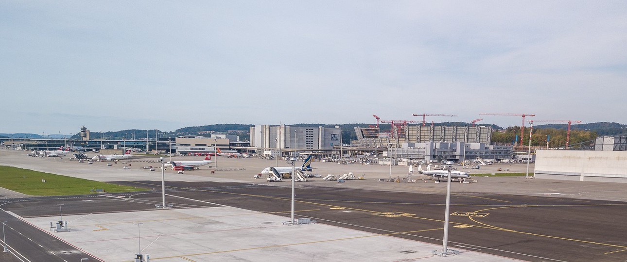 Die Standplätze namens Golf: Bald parken hier Flieger.