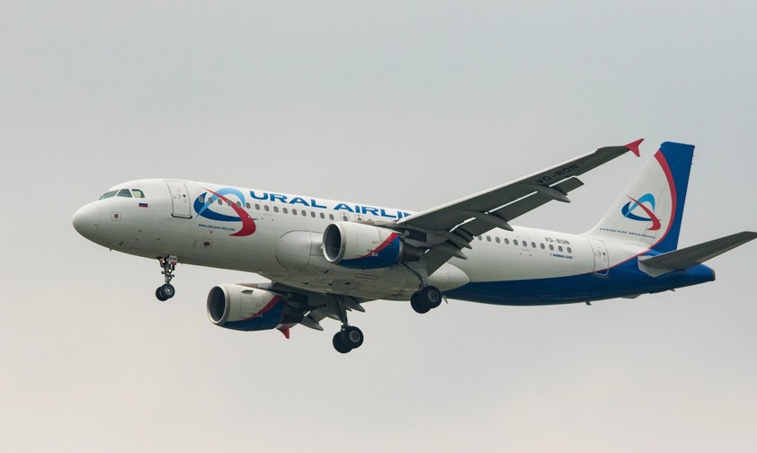 A320 von Ural Airlines: Auch bei der Airline kam es kürzlich zu Problemen mit einem Triebwerk.