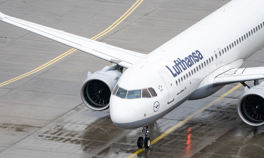 Flieger von Lufthansa: Am Montag und Dienstag heben weniger ab.