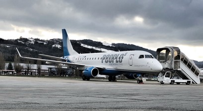 Embraer E170 von People's Der Ausbau wurde verschoben.