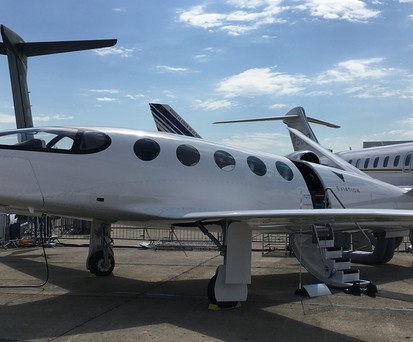 Die Eviation Alice auf der Luftfahrtmesse in Paris 2019. So sah der erste öffentlich gezeigte Entwurf aus.