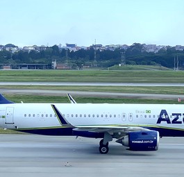 Flugzeug von Azul: Die Airline will von Tap Millionen.