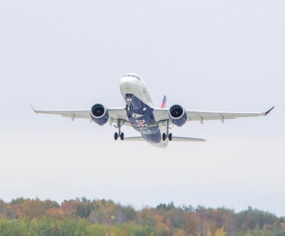 Airbus A220 von Delta: Fluggesellschaften müssen die Läschsysteme in den Jets überprüfen. 
