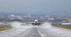Landebahn in Zvarnots: Mit 3850 Metern groß genug für alle gängigen Verkehrsflugzeuge.
