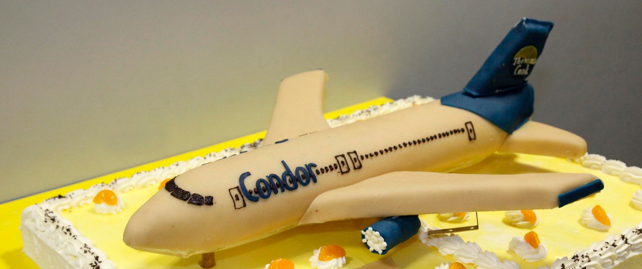 Condor-Torte: Die Kuchenstücke von Thomas Cook werden noch nicht verteilt.