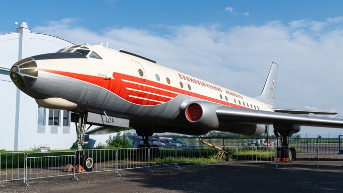 Tupolev Tu-104.
