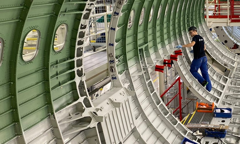 Airbus-A320-Produktion in Hamburg: Steiler Anstieg der Produktion geplant.