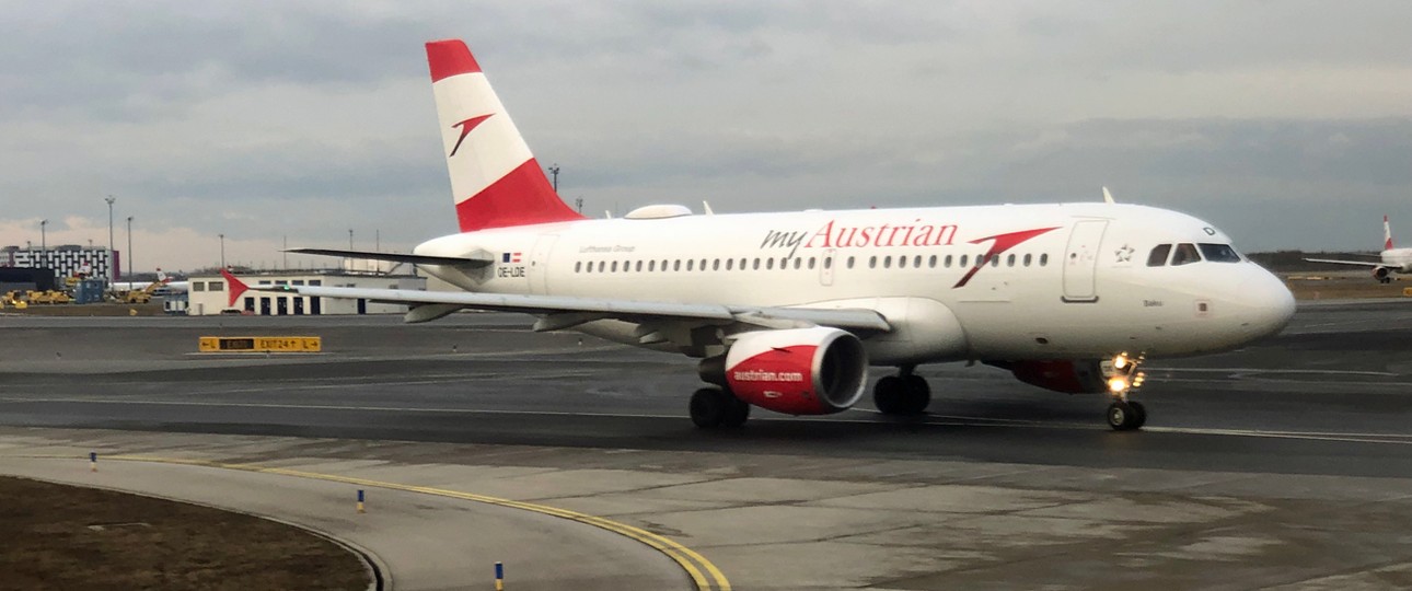 Flugzeug von Austrian Airlines: Die Fluglinie will ihr Drehkreuz verteidigen.