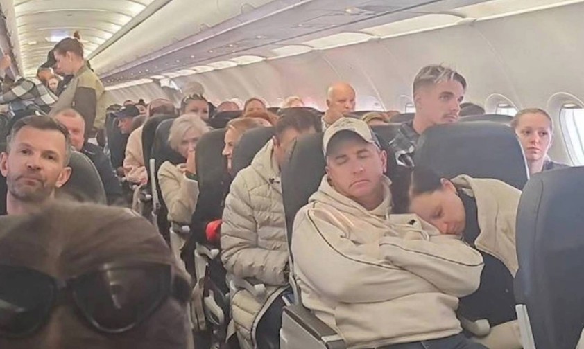 Russische Touristen sitzen zehn Stunden in gestrandetem Airbus in Polen fest