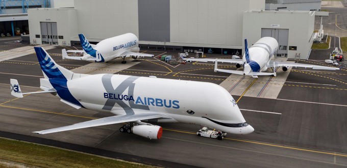 Airbus baut insgesamt sechs Exemplare des Riesentransporters.