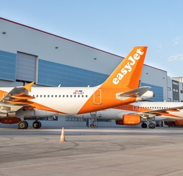 Jets von Easyjet bei SR Technics: Übernahme in Malta.