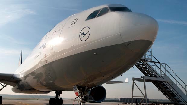 «Interkontinental-Wings»: Eine neue Airline in der Wings-Gruppe soll ab voraussichtlich Winter 2015 Lowcost-Langstreckenflüge anbieten. Die Flotte wird schrittweise auf sieben Boeing 767 oder Airbus A330 ausgebaut. Eventuell wird Turkish Airlines Partner.
