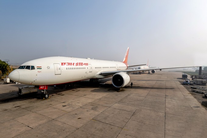 Alle folgenden Routen verfügen in beide Richtung über den Stopp: Air India fliegt von Bengaluru über Kolkata nach San Francisco (hin AI175, zurück AI176) über eine Distanz von insgesamt 14.144 Kilometern. Zum Einsatz kommen Boeing 777 (im Bild).