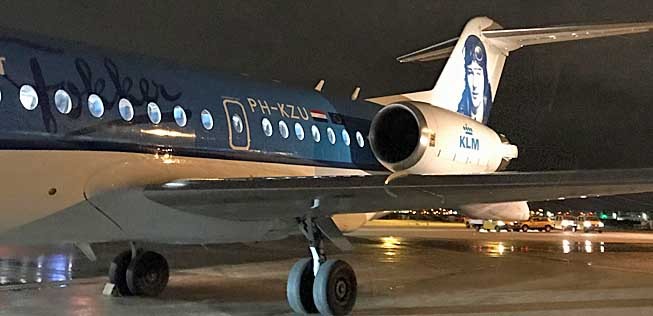 Auf der letzten Fokker 70 verewigte KLM Cityhopper Namensgeber Anton Herman Gerard Fokker.