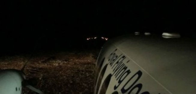 Flugzeug vor Klopapierpiste: Manchmal muss man kreativ werden.