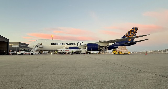 Die Boeing 747-8 F von Atlas Air in Stuttgart: Künftig fliegt sie nach Frankfurt.