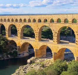 Aquaedukt in Nimes: Die Stadt erhält Regionalflüge.