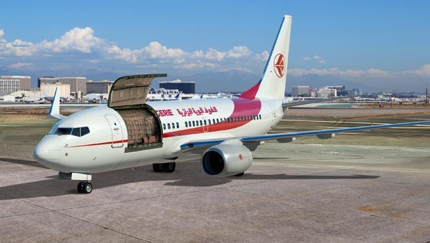 Air Algerie ordert bei Boeing zwei 737-700 NG Convertible. Sie lassen sich rasch von Passagier- in Frachtmaschinen umbauen.