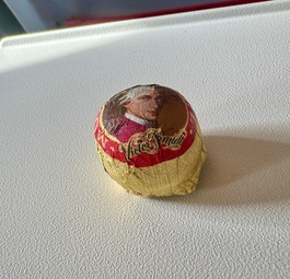 Mozartkugel an Bord von Austrian Airlines: Wird es auch im kommenden Jahr geben.