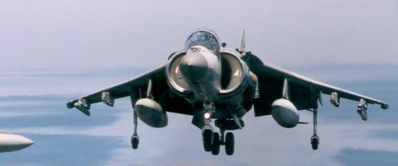 Herrscher der Meere: der Sea Harrier macht Flugzeugträgern das Leben leichter.