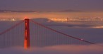 Die Golden Gate Bridge am Eingang der San Francisco Bay: Beide Flughäfen in der Nähe.