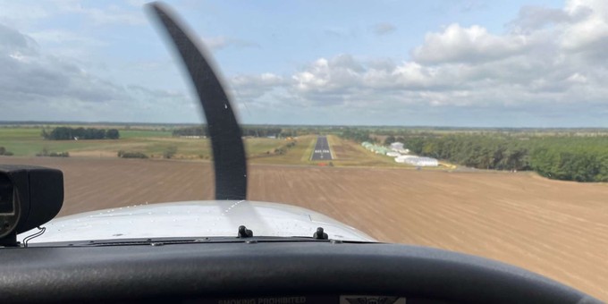 Anflug auf den Flugplatz Fehrbellin.