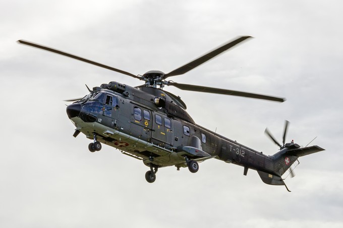Ein Aérospatiale AS 332 Super Puma.
