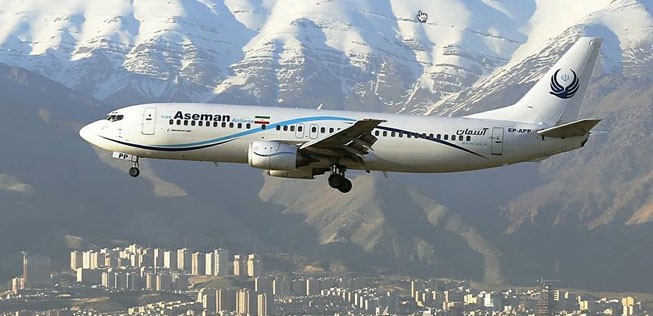 Boeing 737-400 von Iran Aseman: Die Airline erneuert ihre Flotte.
