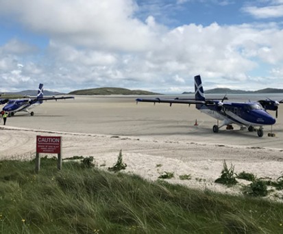 Oder am berühmten Flughafen Barra in Schottland.