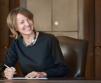 Meike Bambach Gastgeberin, Club Privé «Il Paradis», Hotel Paradies Ftan