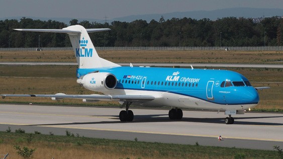 Fokker von KLM Cityhopper in Frankfurt.