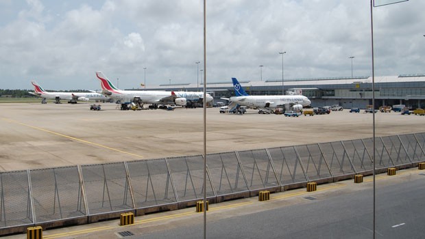 Flughafen in Colombo. Immer mehr Touristen kommen hier an