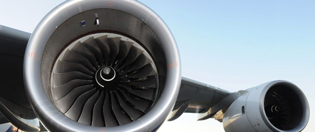 Tragfläche eines A380: Die Fluggesellschaften könnten bald gezwungen sein, alle Maschinen des Typs zu überprüfen.