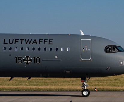 Airbus A321 LR der deutschen Luftwaffe: Mehr Tanks, mehr Reichweite.