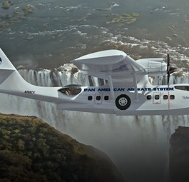Catalina II im Flug: Pan American Airways System plant Luxus-Flüge.