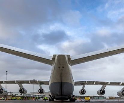 Die Antonov An-225 am 5. Februar 2022 im dänischen Billund.