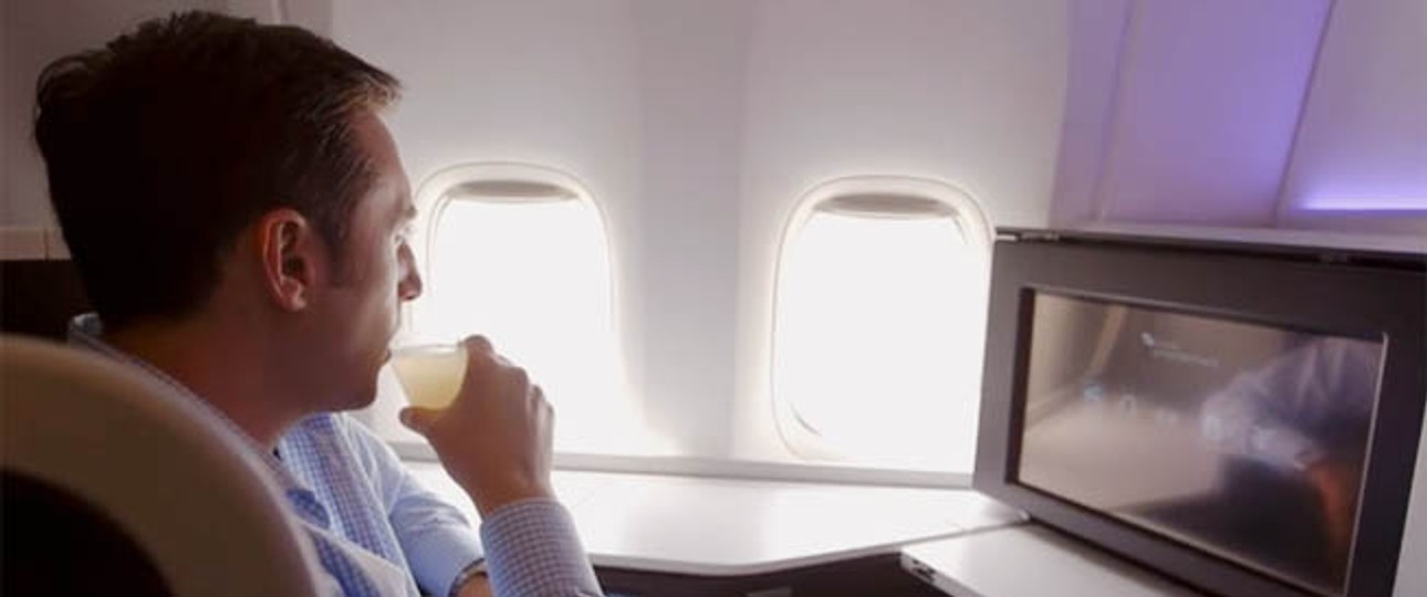 Die 5 Boeing 777-300ER von Virgin Australia werden bis Herbst 2016 umgerüstet und bekommen die neue Kabinenausstattung mit extragroßem Bildschirm.