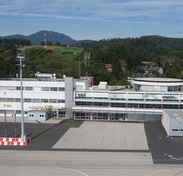 Flughafen Klagenfurt: AUA-Mitarbeiter wechseln zum Airport.