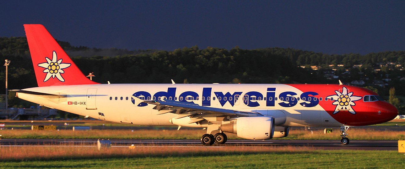 Airbus A320 von Edelweiss mit dem Kennzeichen HB-IHX: Der Flieger ist 25 Jahre alt.