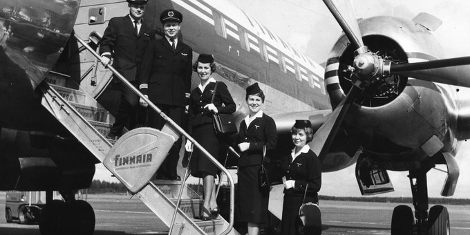 Die heutige Finnair hob 1954 zum ersten Mal ab. Die Crew des Erstflugs von Helsinki nach London.